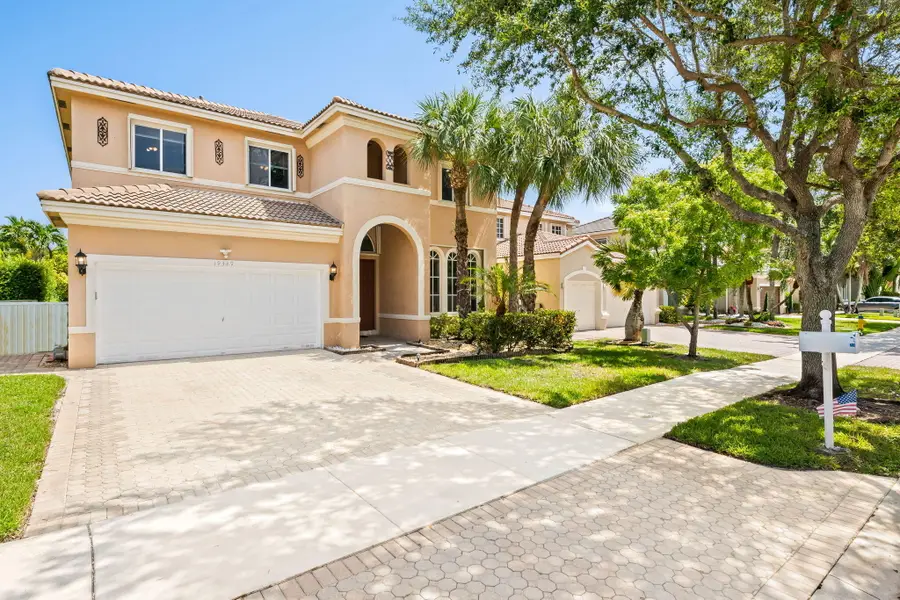 19389 SW 64th Street, Pembroke Pines, FL 33332 - #2