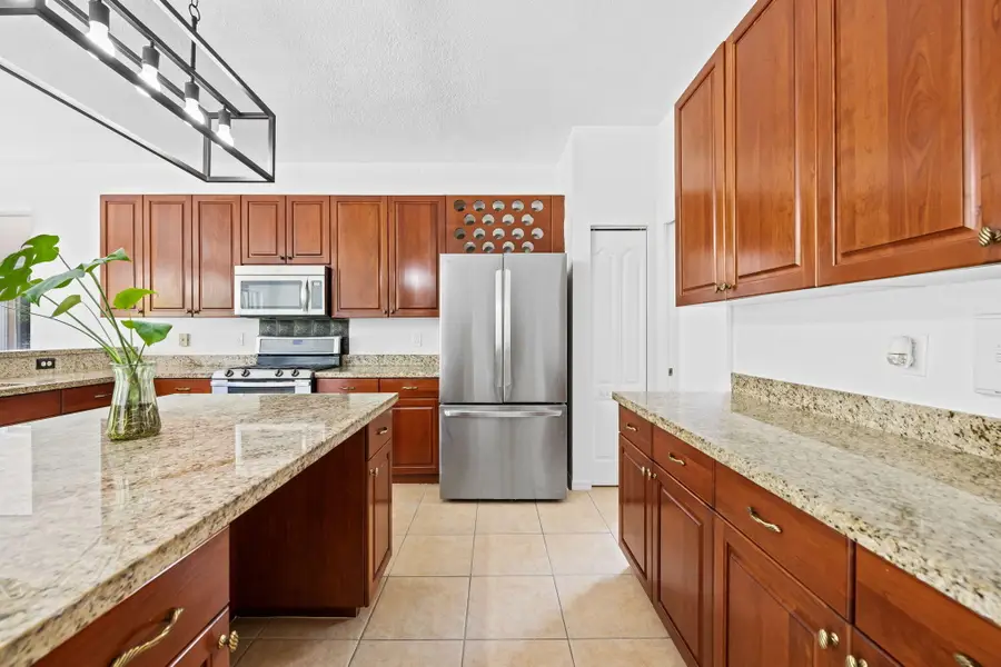 19389 SW 64th Street, Pembroke Pines, FL 33332 - #3