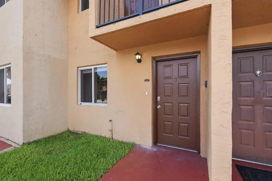 541 NW 82nd #377, Miami, FL 33126 - #2