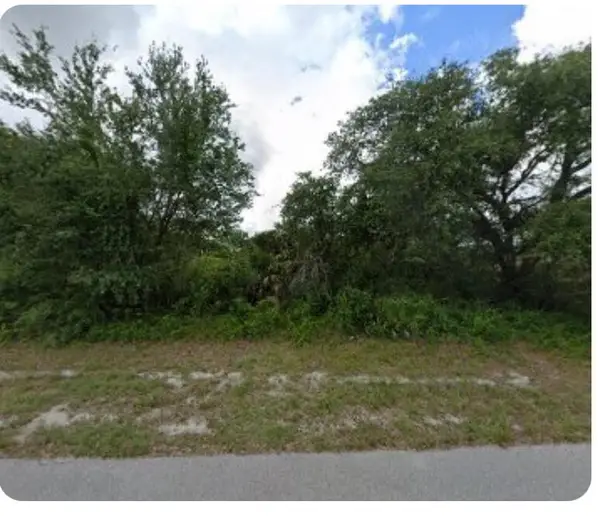 2519 71st Street W, Lehigh Acres, FL 33971