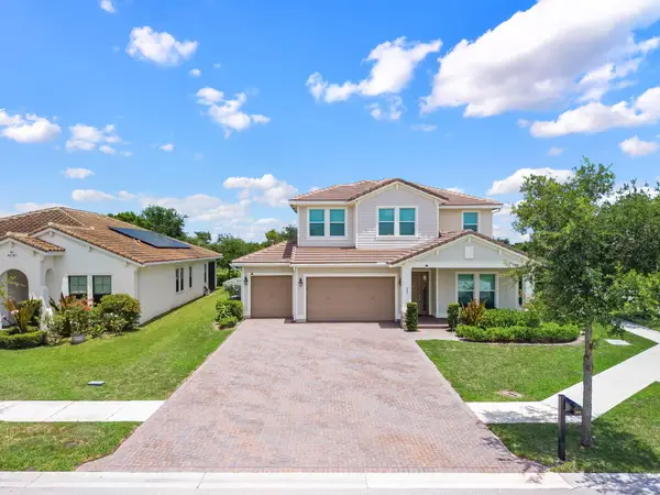 984 Sterling Pine Place, Loxahatchee, FL 33470