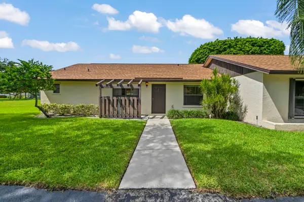 57 Via De Casas Norte, Boynton Beach, FL 33426