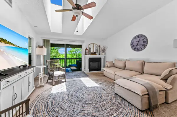8259 SE Croft Circle #L-7, Hobe Sound, FL 33455