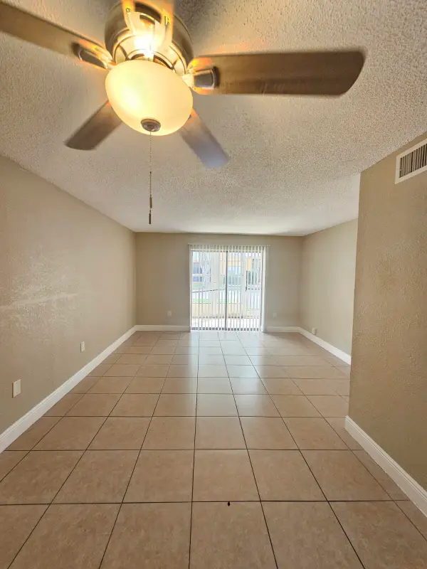 4324 NW 9th Avenue #6-1C, Deerfield Beach, FL 33064
