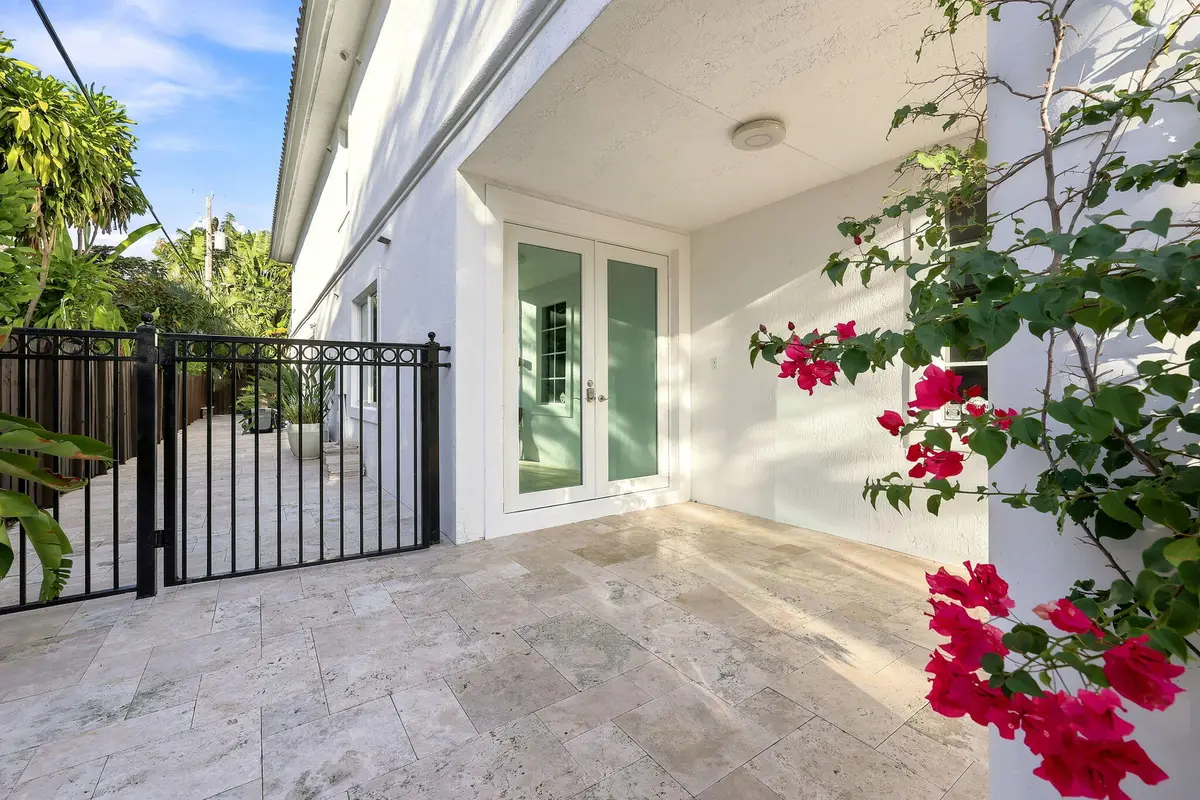 1812 NE 26th Avenue, Fort Lauderdale, FL 33305 - #1