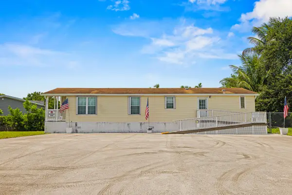 10105 SW Sandalfoot Boulevard, Boca Raton, FL 33428