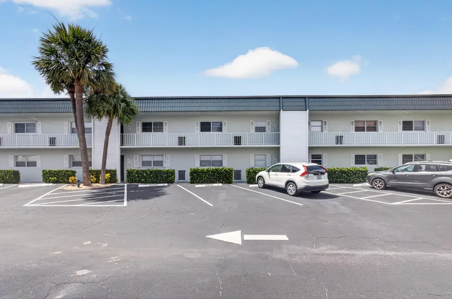 110 Wettaw Lane #106, North Palm Beach, FL 33408 - #3