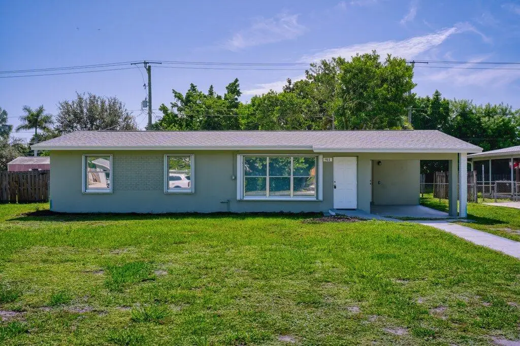 911 SE Dolphin Drive, Stuart, FL 34996 - #1