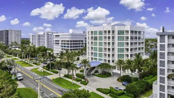 3200 S Ocean Boulevard #302, Highland Beach, FL 33487