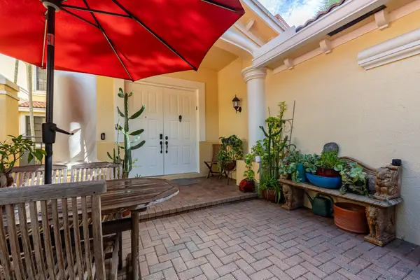 1639 Passion Vine Circle #16-4, Weston, FL 33326
