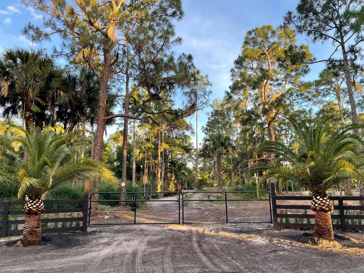 1030 Stallion Drive W, Loxahatchee, FL 33470 - #1