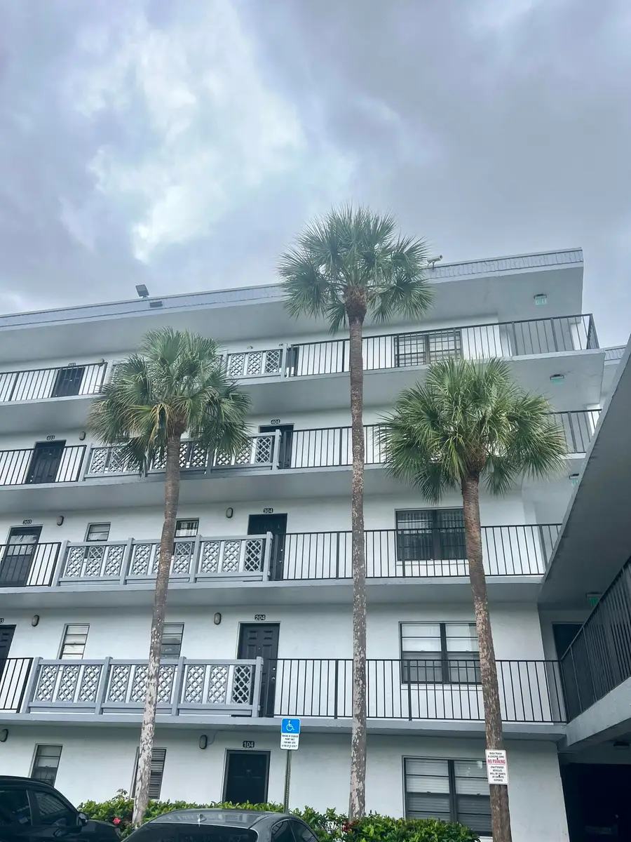 9235 SW 8th Street #304, Boca Raton, FL 33428 - #3