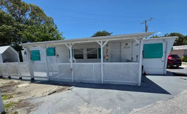 29 Pine Ridge Drive, Riviera Beach, FL 33404