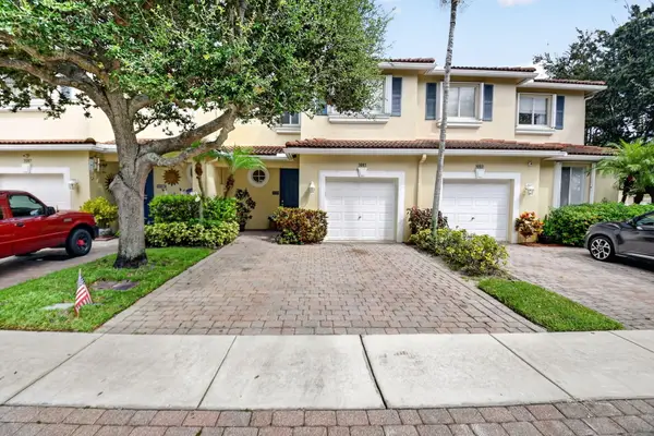 3085 N Evergreen Circle, Boynton Beach, FL 33426