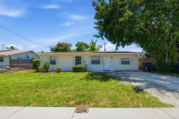 4888 Prince Drive, Lake Worth Beach, FL 33461