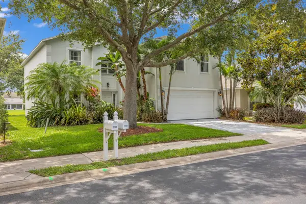 2566 12th Square Sw, Vero Beach, FL 32968