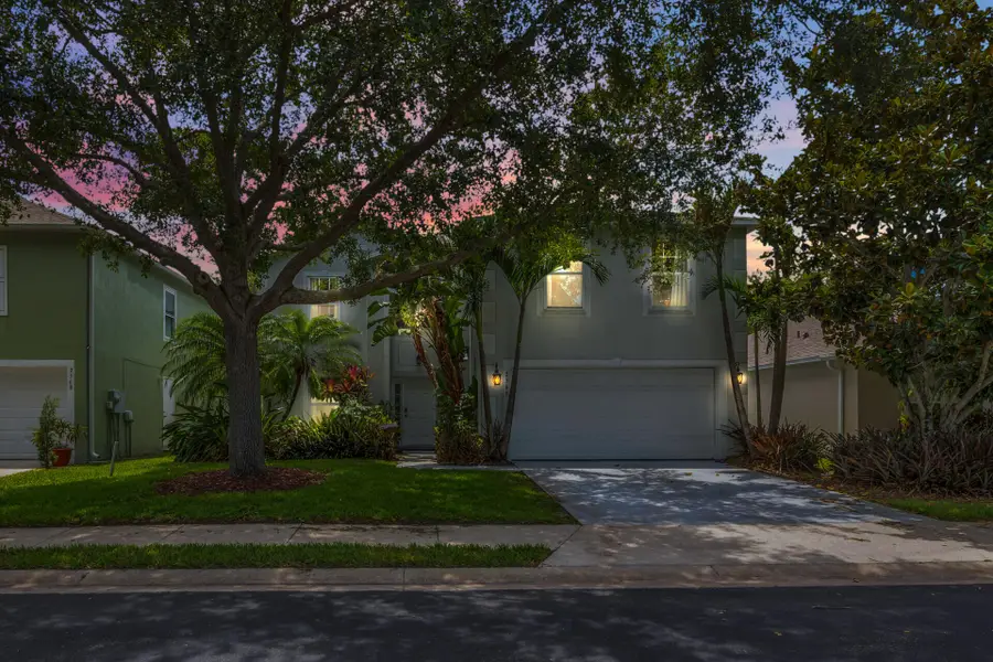 2566 12th Square Sw, Vero Beach, FL 32968 - #2