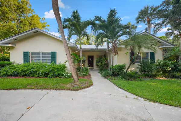 24/22 Via Lucindia Drive, Sewalls Point, FL 34996