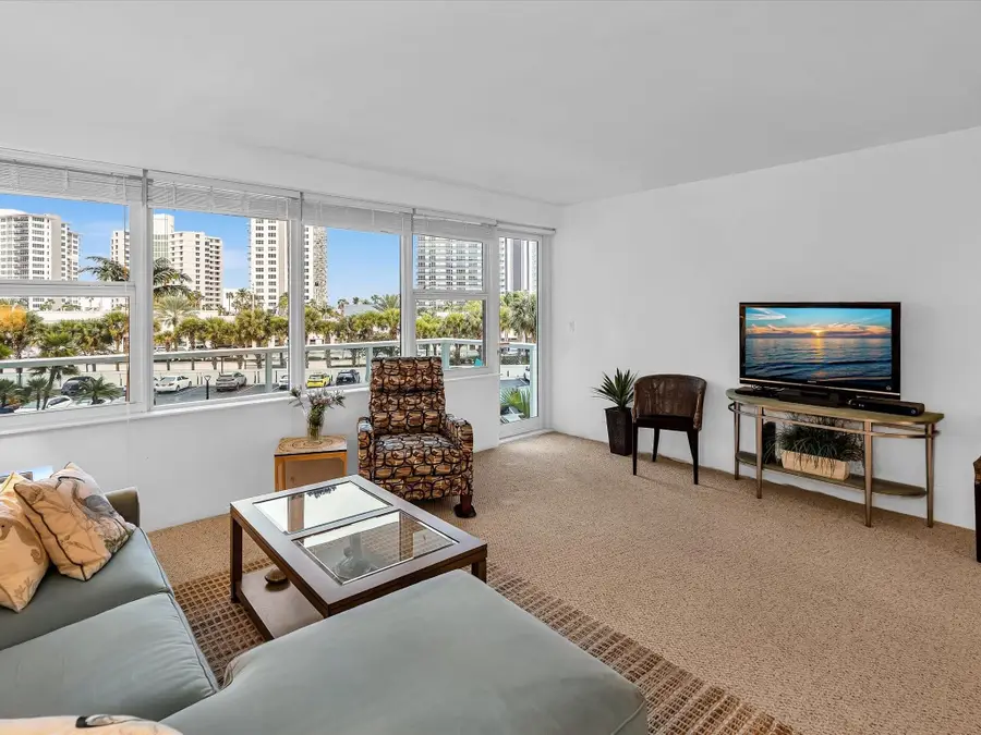 3300 NE 36th Street #312A, Fort Lauderdale, FL 33308 - #2