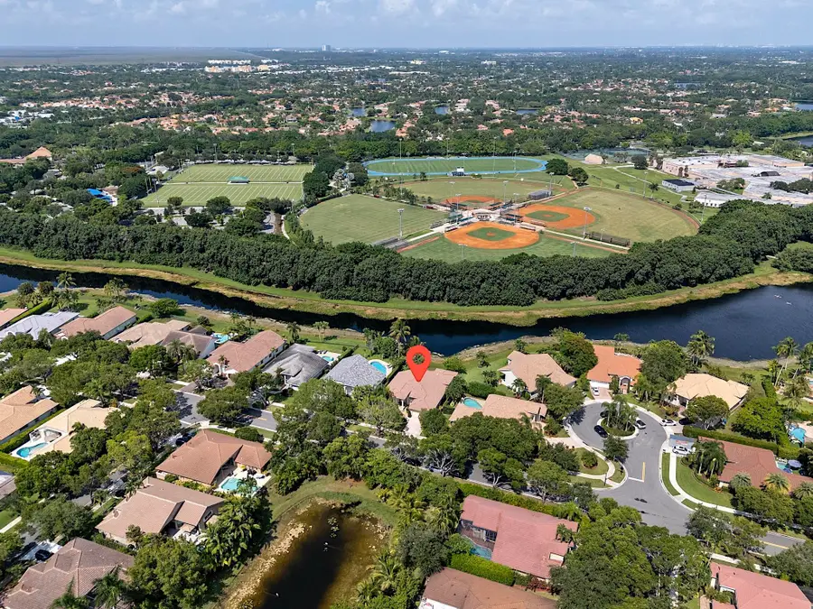 875 Bayside Lane, Weston, FL 33326 - #2