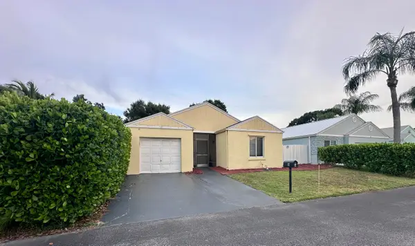 57 Buxton Lane, Boynton Beach, FL 33426