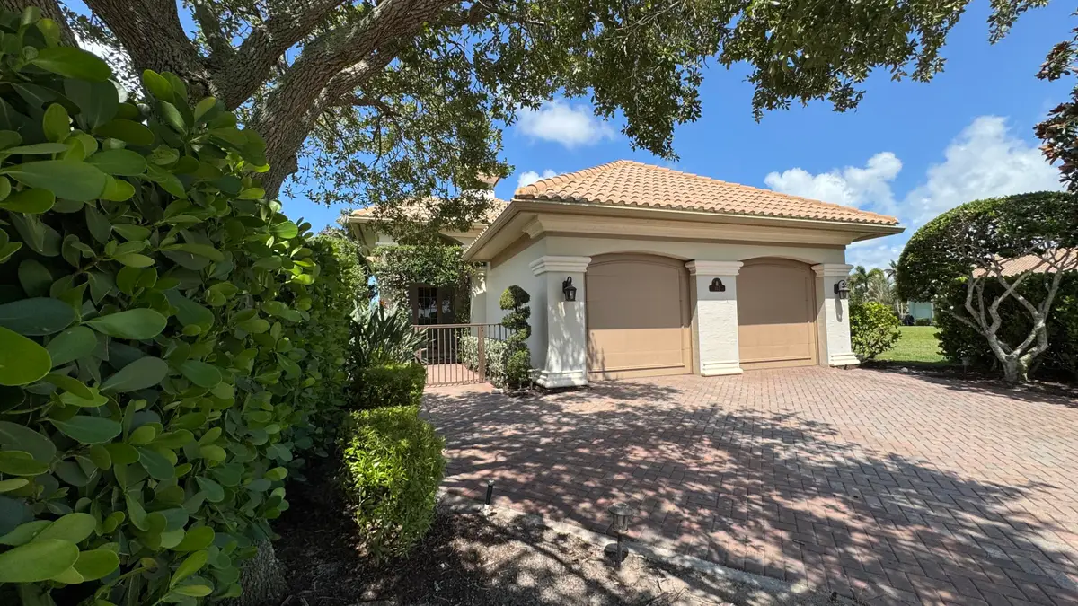 102 SE Rio Palermo, Port Saint Lucie, FL 34984 - #1