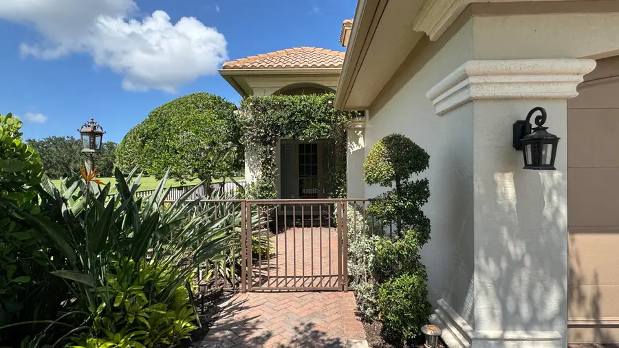 102 SE Rio Palermo, Port Saint Lucie, FL 34984 - #3