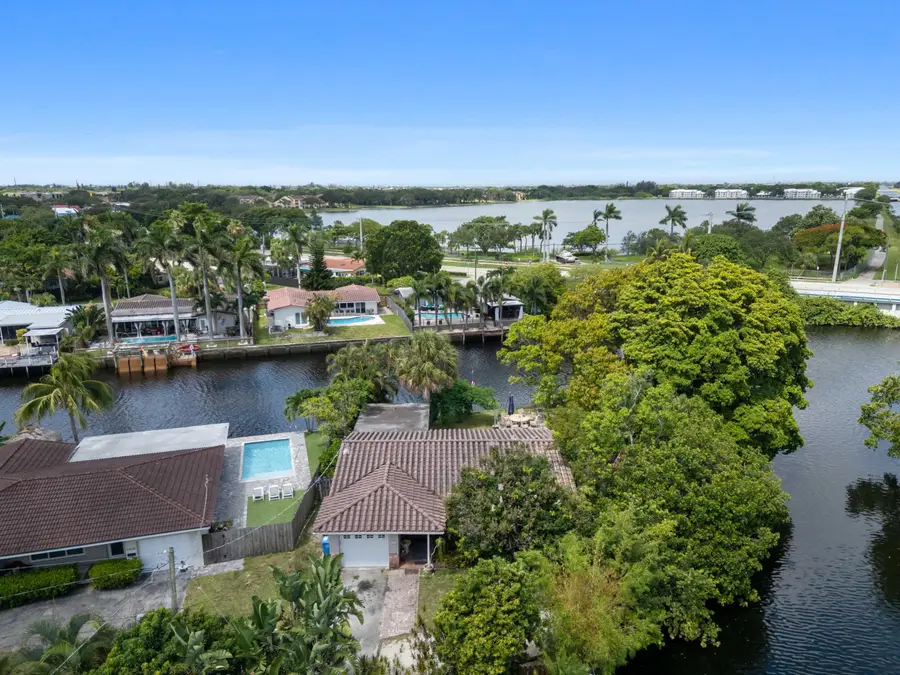 2060 NW 37th Street, Oakland Park, FL 33309 - #3