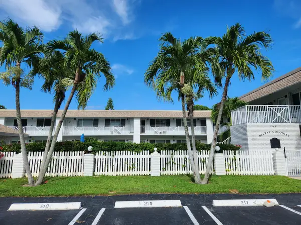 1001 NE 8th Avenue #212, Delray Beach, FL 33483