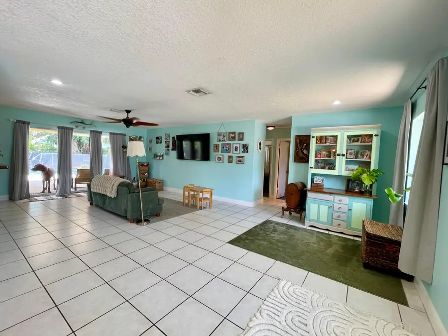 415 Beacon Street, Tequesta, FL 33469 - #3