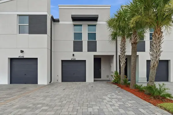 4046 Hot Springs Avenue, Palm Springs, FL 33461