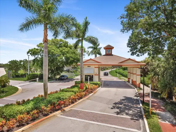 4266 Deste Court #302, Lake Worth, FL 33467