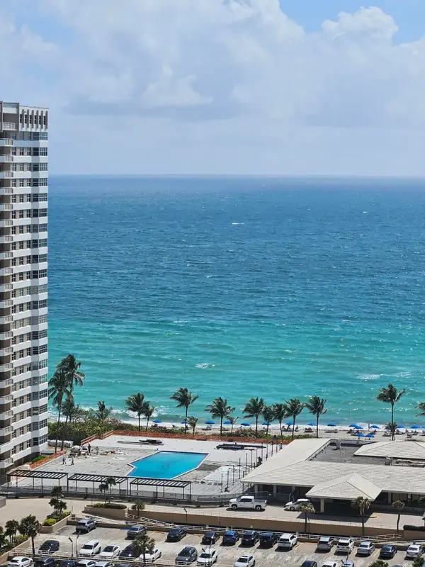 1985 S Ocean Drive #8p, Hallandale Beach, FL 33009