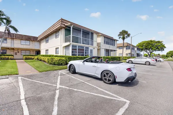 65 Saxony B, Delray Beach, FL 33446