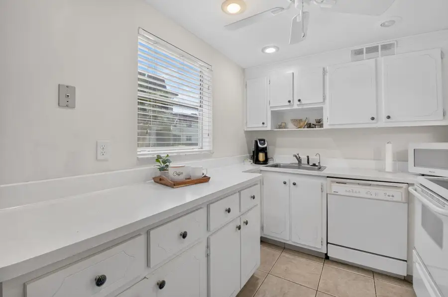 65 Saxony B, Delray Beach, FL 33446 - #2