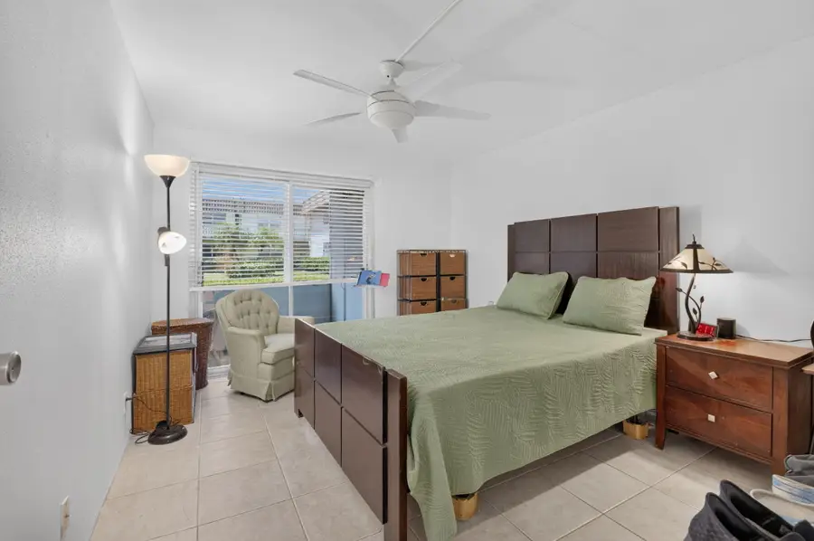 65 Saxony B, Delray Beach, FL 33446 - #3
