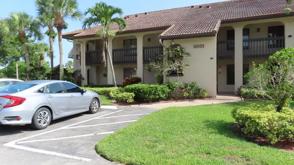 10101 Mangrove Drive #201, Boynton Beach, FL 33437