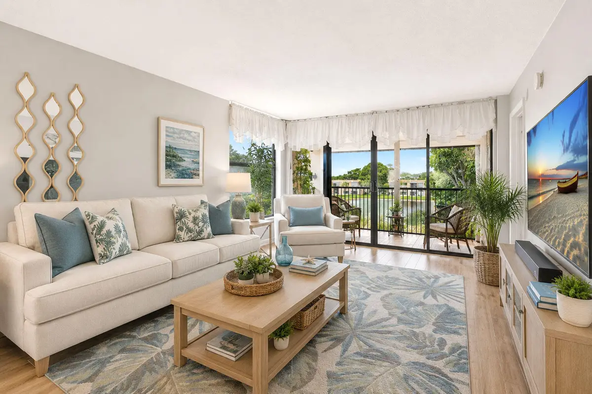 6048 Coral Lake Drive, Margate, FL 33063 - #1