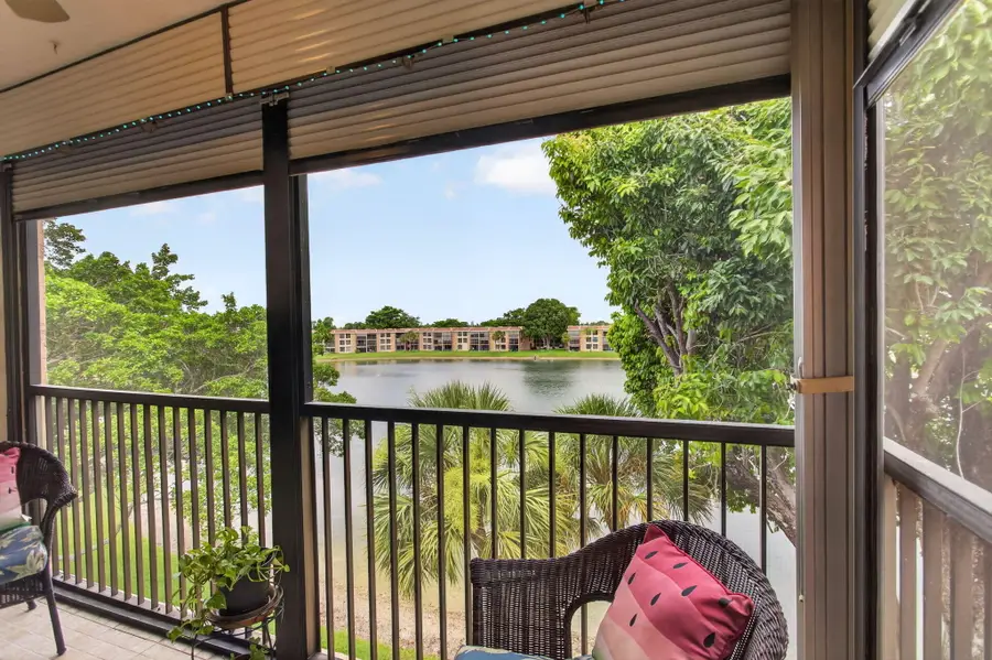 6048 Coral Lake Drive, Margate, FL 33063 - #2