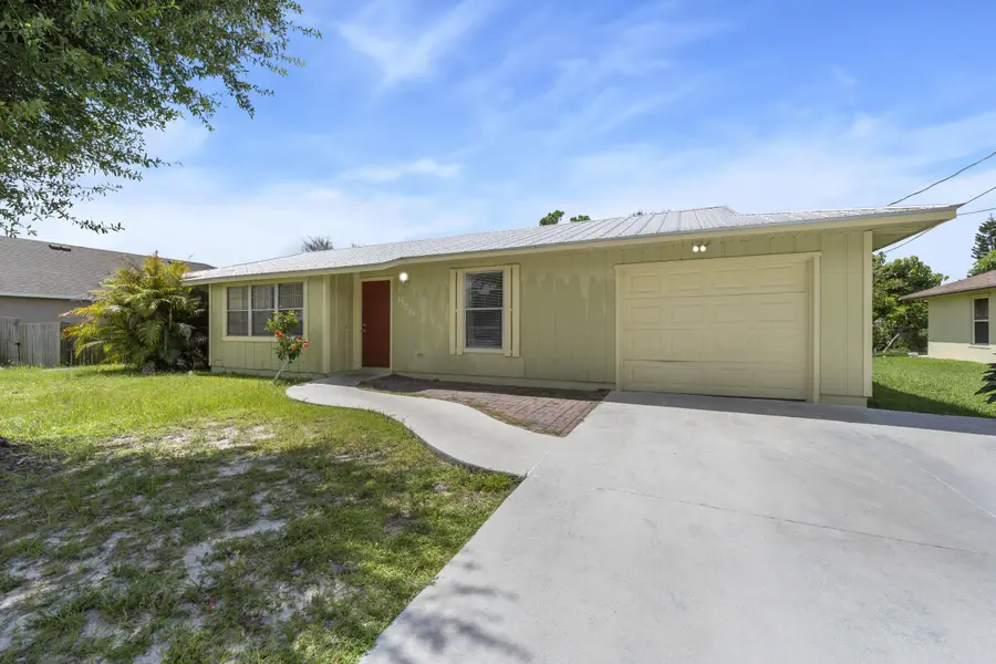 636 SW Eyerly Avenue, Port Saint Lucie, FL 34983 - #2