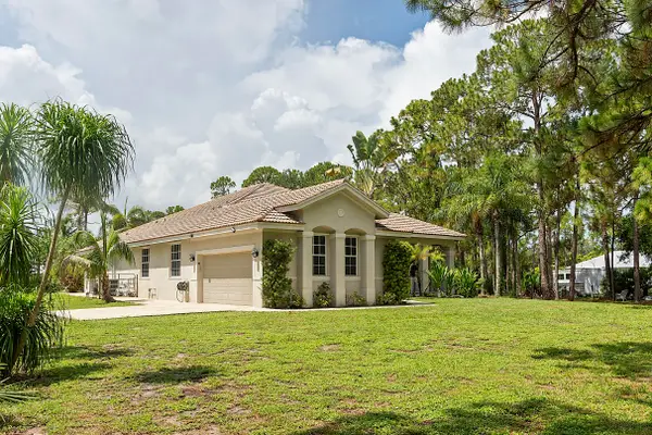 17854 88th Road N, The Acreage, FL 33470