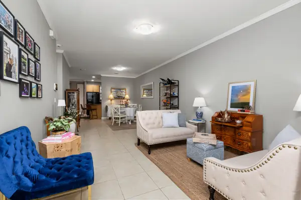 138 E Astor Circle, Delray Beach, FL 33484