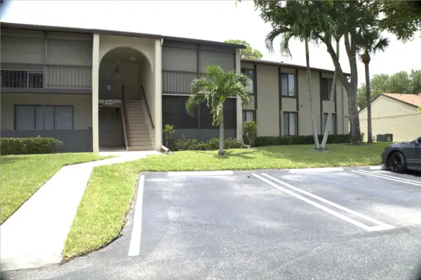 815 Sky Pine Way #D2, Greenacres, FL 33415