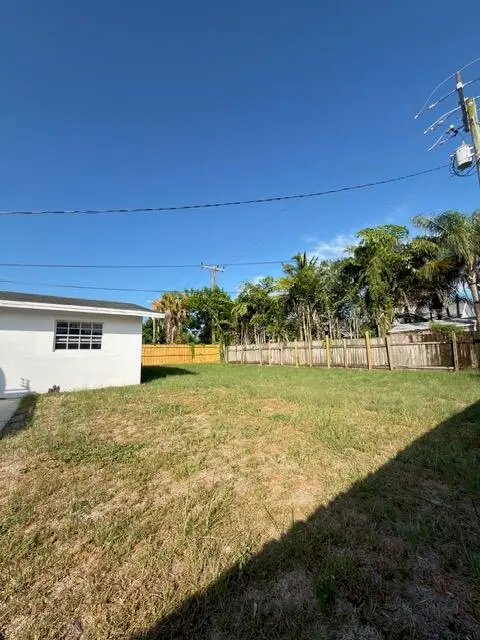 364 Garden Boulevard, Palm Beach Gardens, FL 33410 - #3