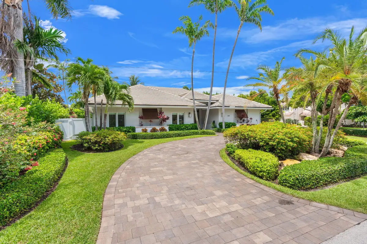 2517 NE 13th Street, Fort Lauderdale, FL 33304 - #1