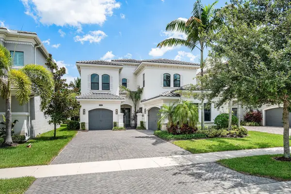 9747 Vitrail Lane, Delray Beach, FL 33446