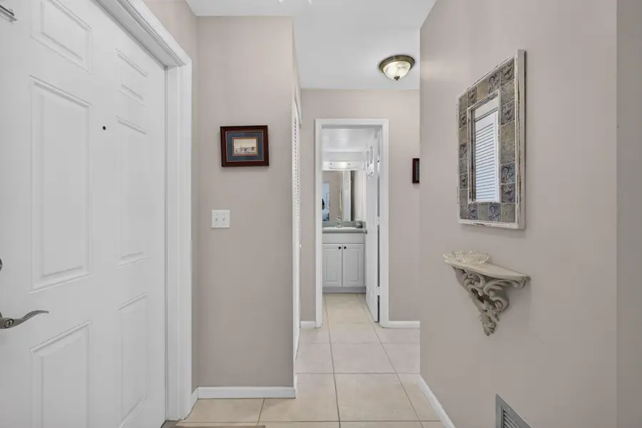 29 Colonial Club Drive #202, Boynton Beach, FL 33435 - #3