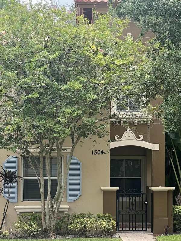 2920 Hidden Hills Road #1304, West Palm Beach, FL 33411