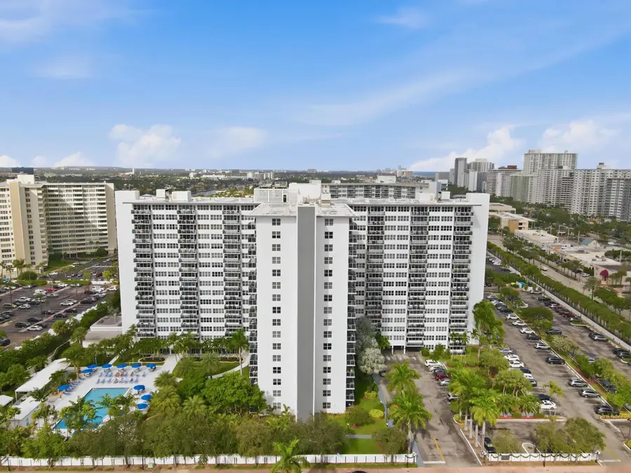 3333 NE 34th Street #1418, Fort Lauderdale, FL 33308 - #2