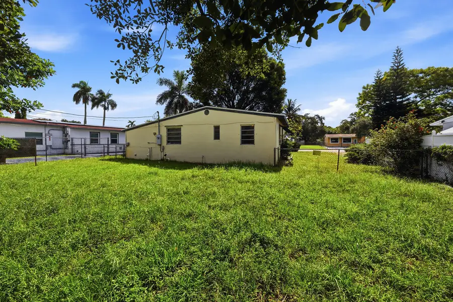 413 SW 24th Avenue, Fort Lauderdale, FL 33312 - #3
